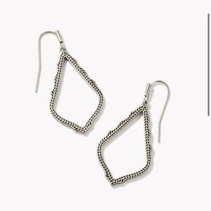 Kendra scott sophia earrings